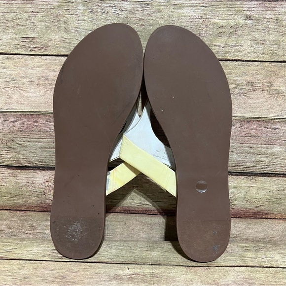 Tory Burch Yellow Patent Leather Cameron Thong Sandals - Picture 7 of 8